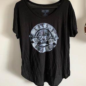 GUNS N ROSES- black graphic tee